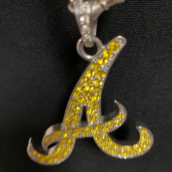 Atlanta A pendent on long chain yellow gem - Picture 2 of 4